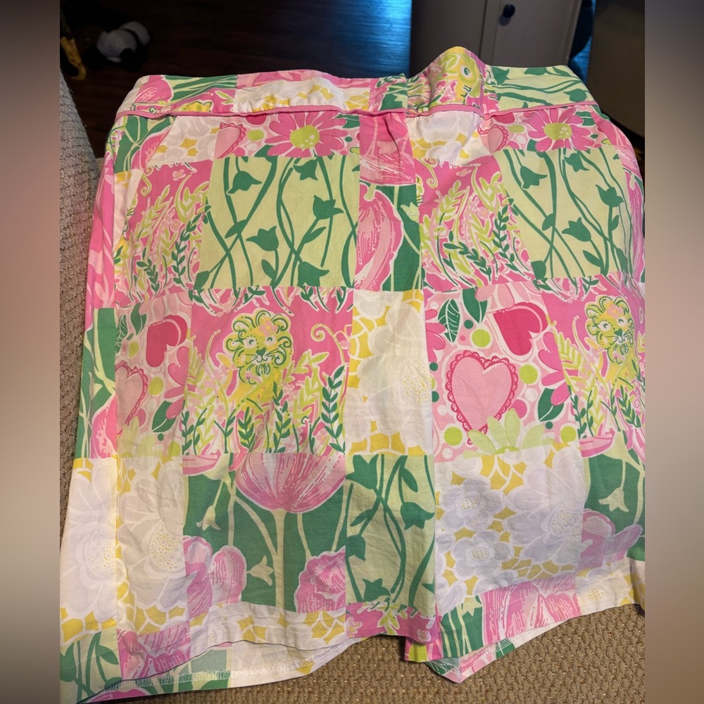 Lilly Pulitzer size 12 shorts, great condition
